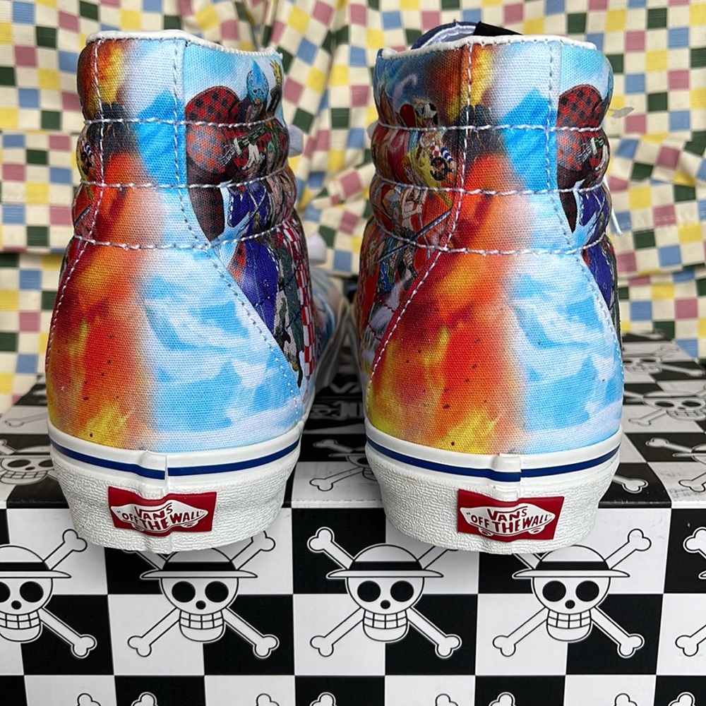 Vans Men’s Sk8-Hi
One Piece Punk Hazard Multi 
VN0007NS448
Sneakers - Picture 15 of 16